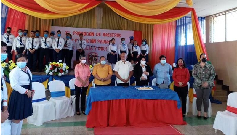 graduacion-docentes-primaria-nicaragua